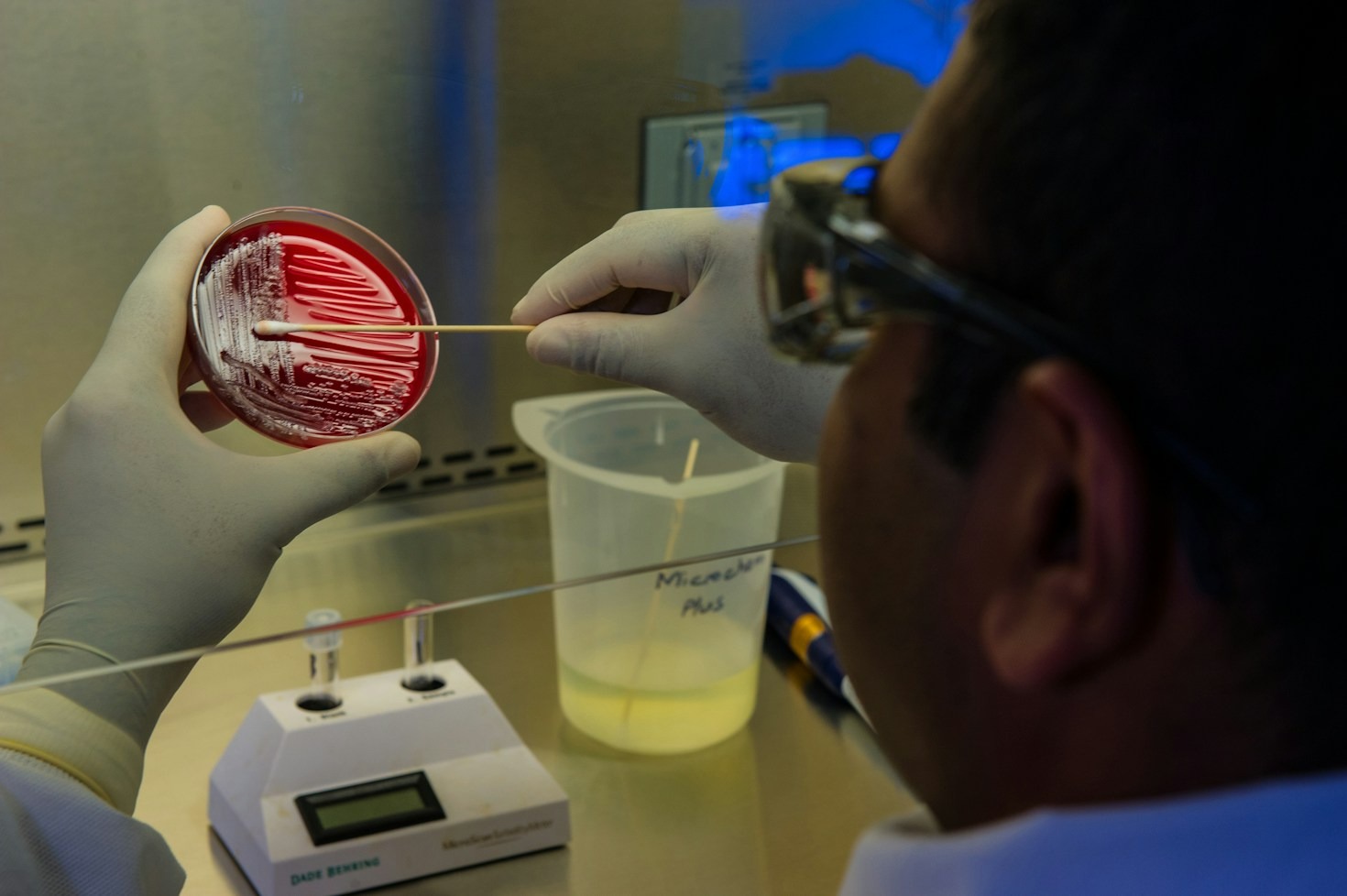Por qué el análisis preventivo evita reprocesos costosos en su planta
